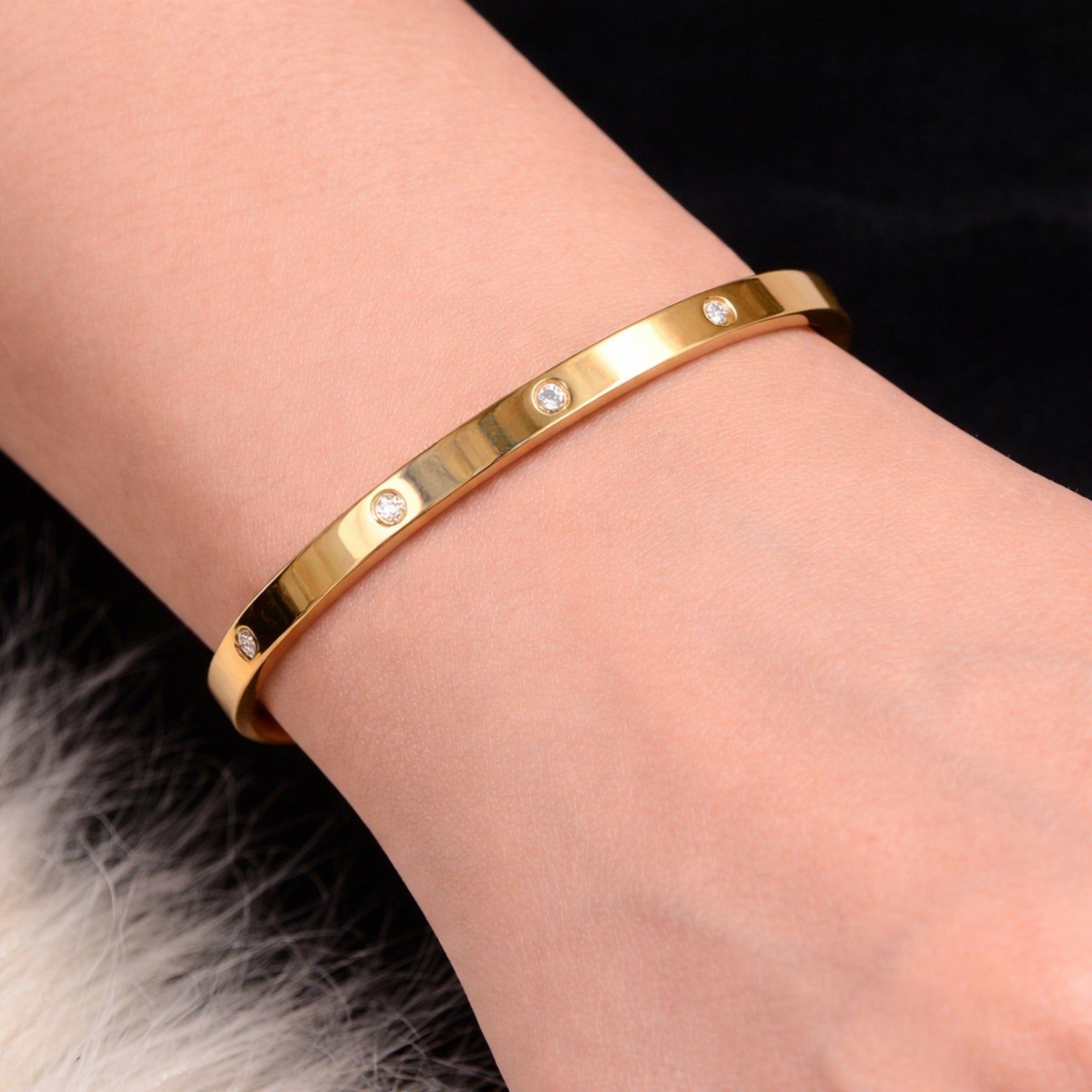 "Glamorous Golden Luxe Bracelet Collection"