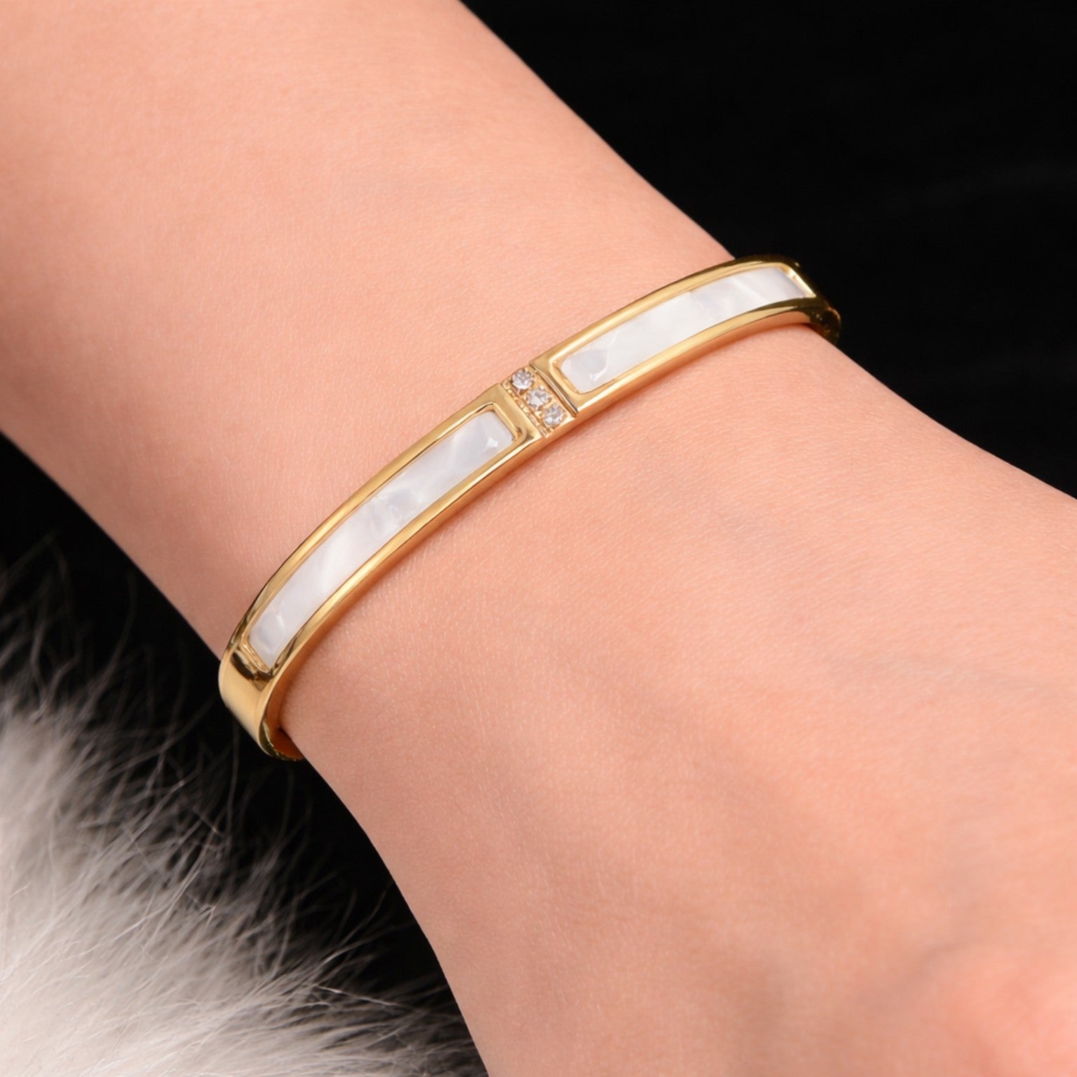 "Glamorous Golden Luxe Bracelet Collection"