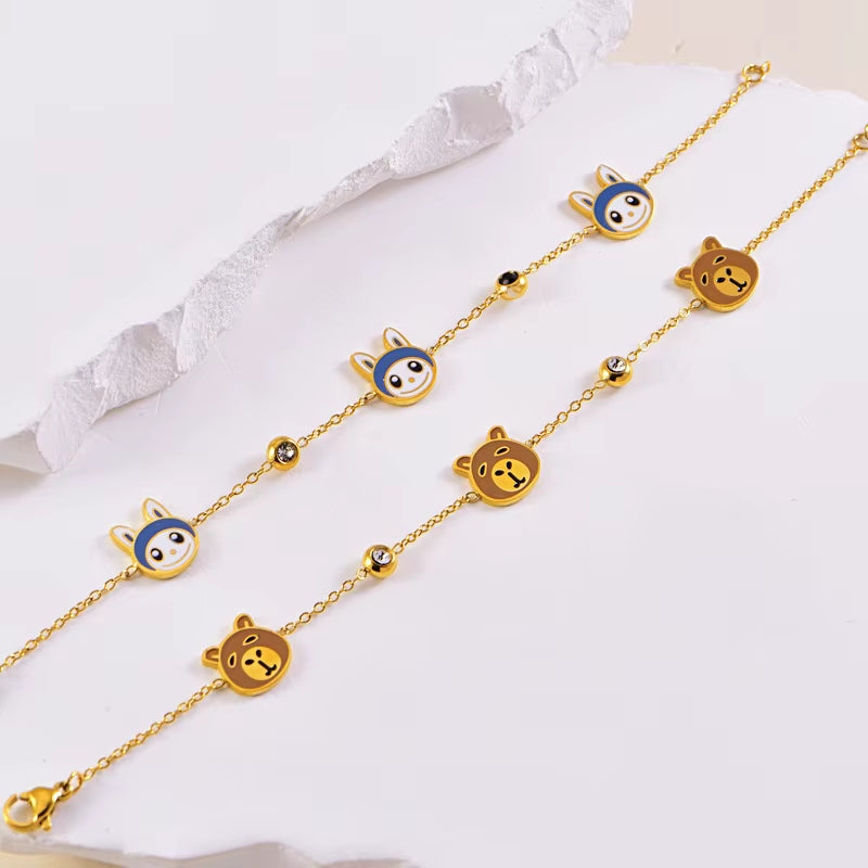 "Delicate Bear Pendant Bracelet"