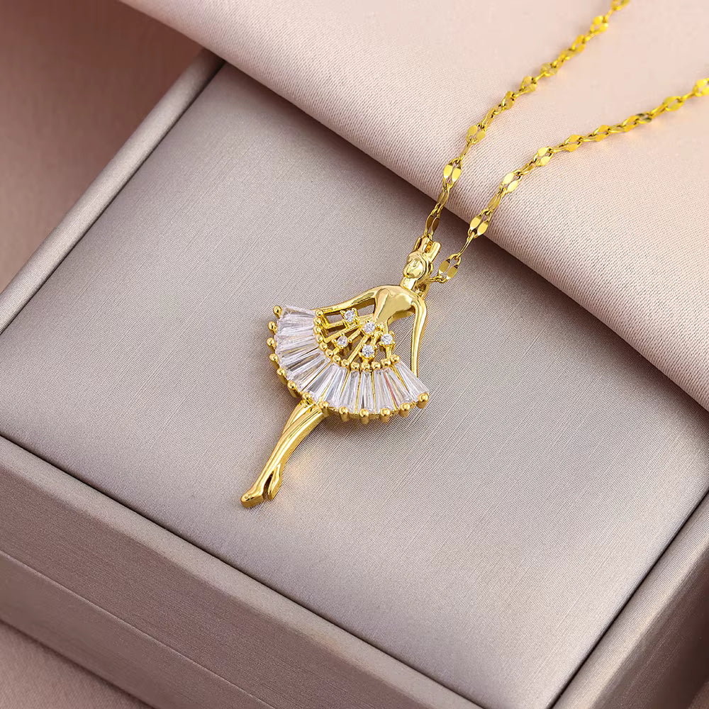 "Crystal Charm Collection" – Schmuck, der jedes Lächeln zum Strahlen bringt."