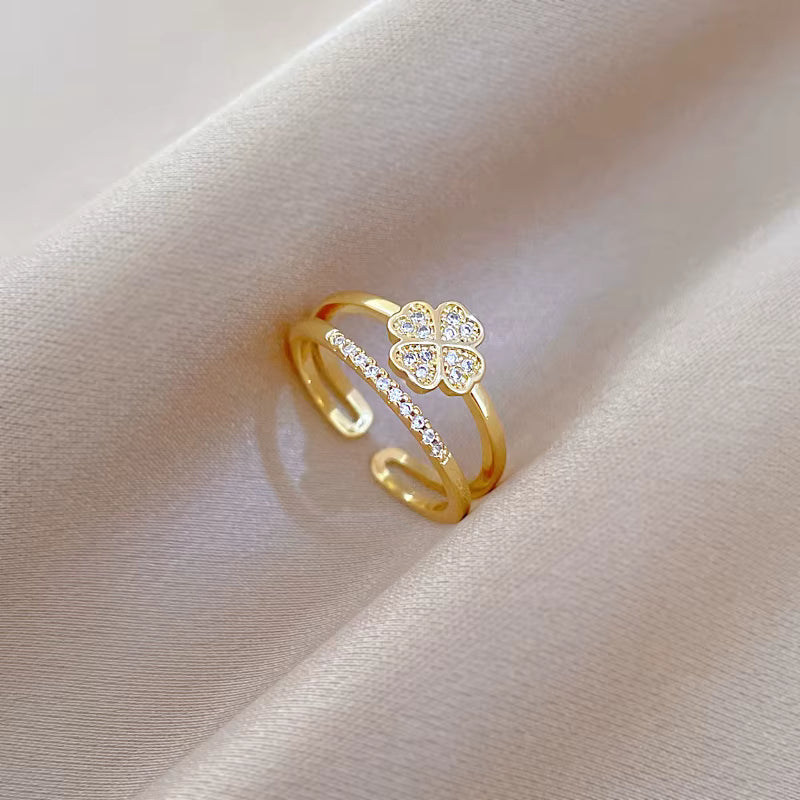 "Golden Clover Double-Layer Zircon Ring"