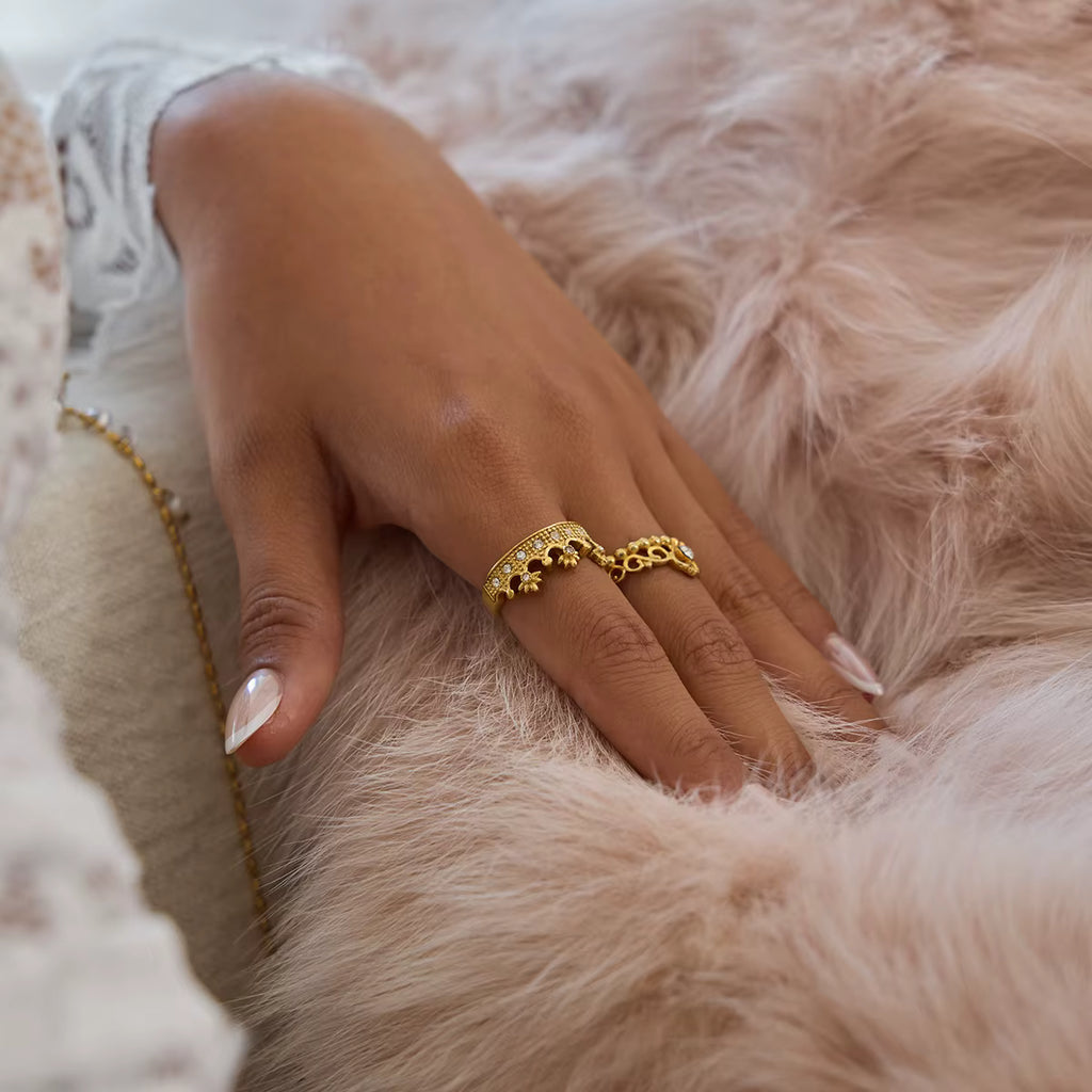 „Youthway Minimalistischer Kristall-Kronenring"