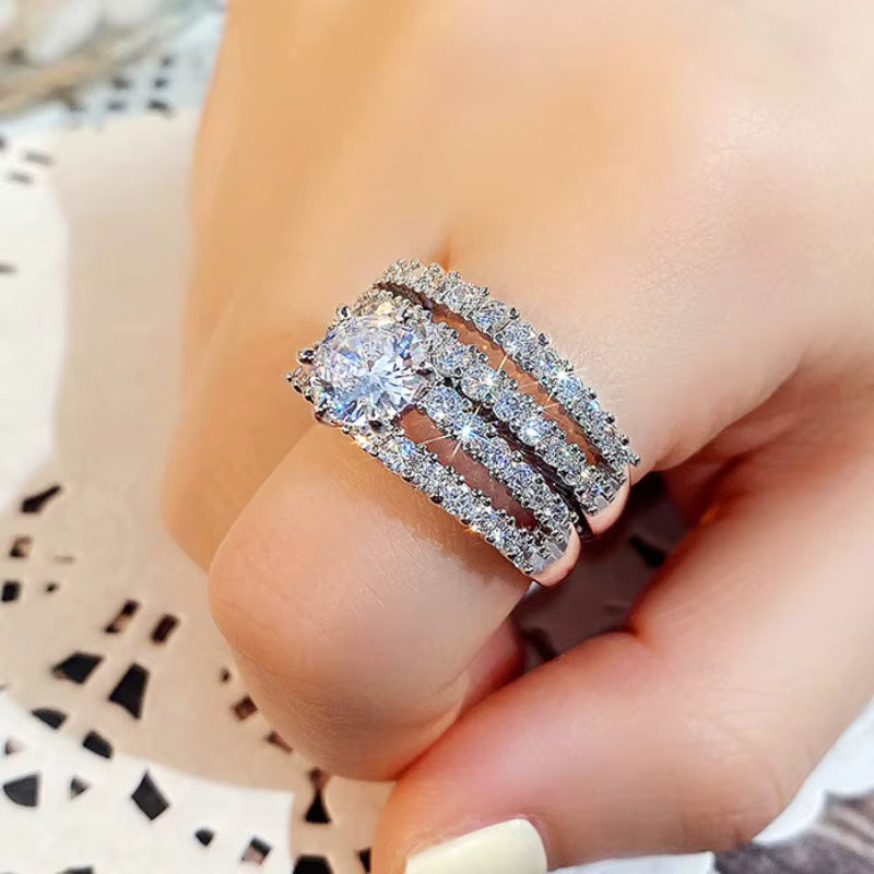 "Huitan Iced Luxe Ring Duo"