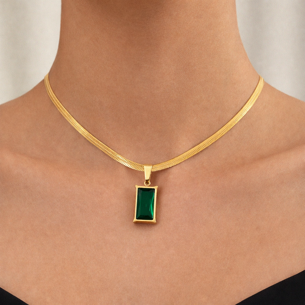 "EILIECK Golden Zircon Choker Necklace"