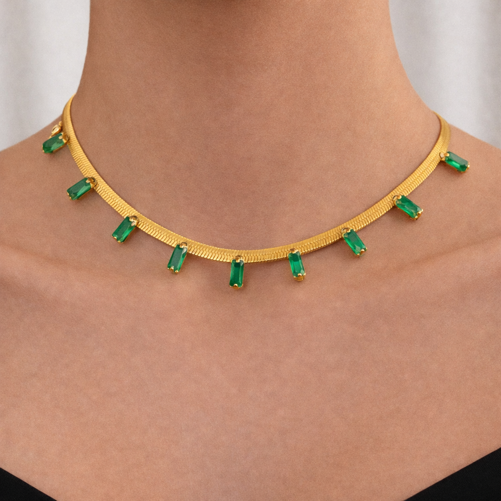 "EILIECK Golden Zircon Choker Necklace"